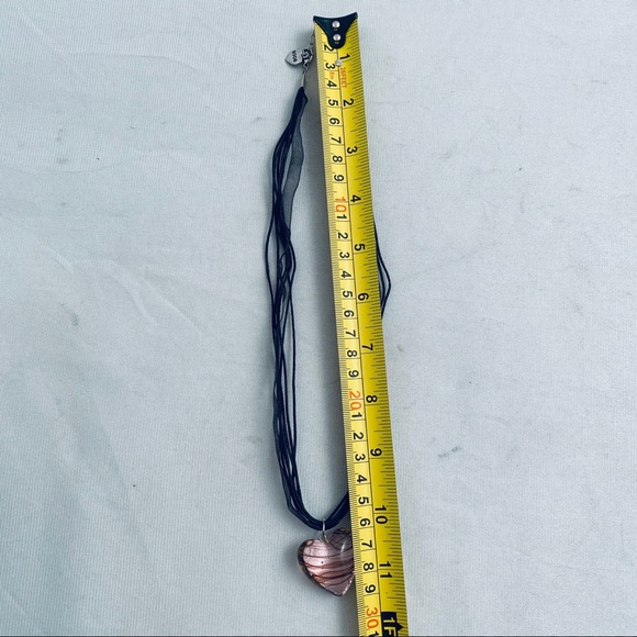 Black multi-strand ribbon and pink glass heart necklace - Picture 3 of 6